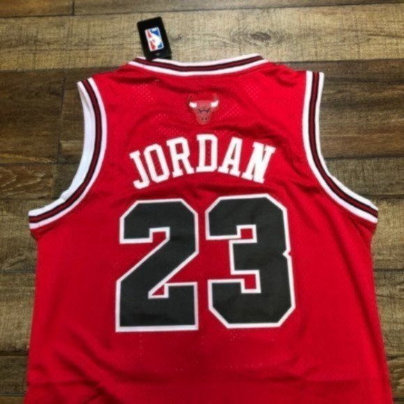 💎✨Youth💎✨ Chicago Bulls #23 Michael Jordan Red Jersey - Picture 4 of 5